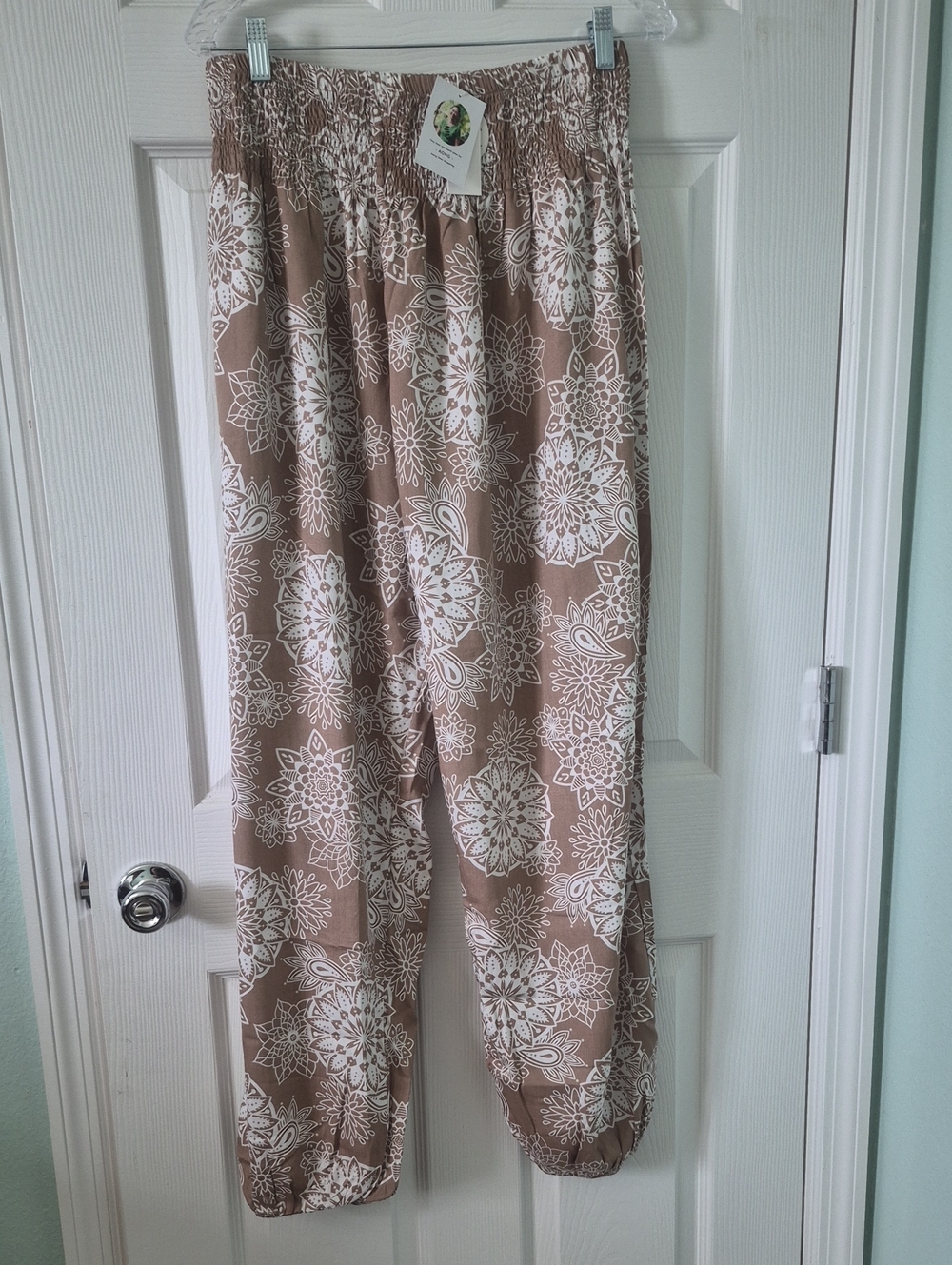 Comfort Fit Brown Floral-Print Lounge Pants